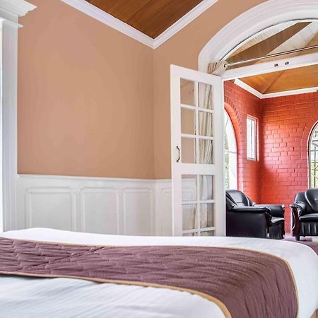 Pine View Stay Ooty Exterior foto